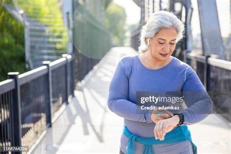 14.394 Mexican Mature Women Stock Photos, High